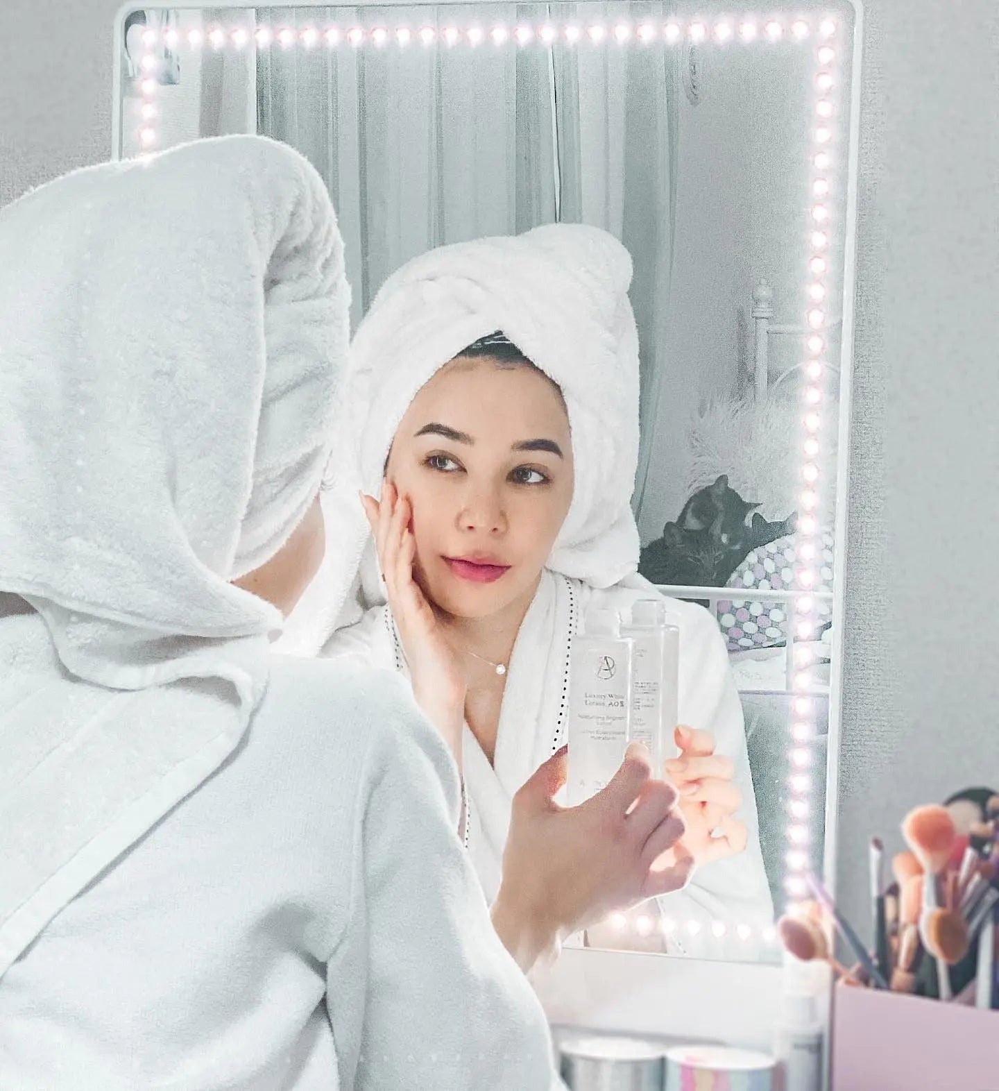 RIKI TALL No.1 Full-Length Beauty Lighted Mirror