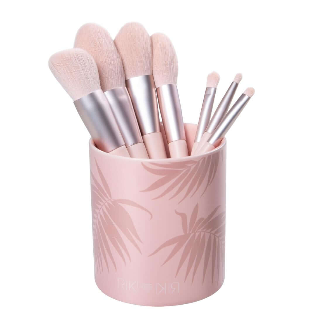 Embrace tropical vibes with the RIKI makeup brush holder palms!