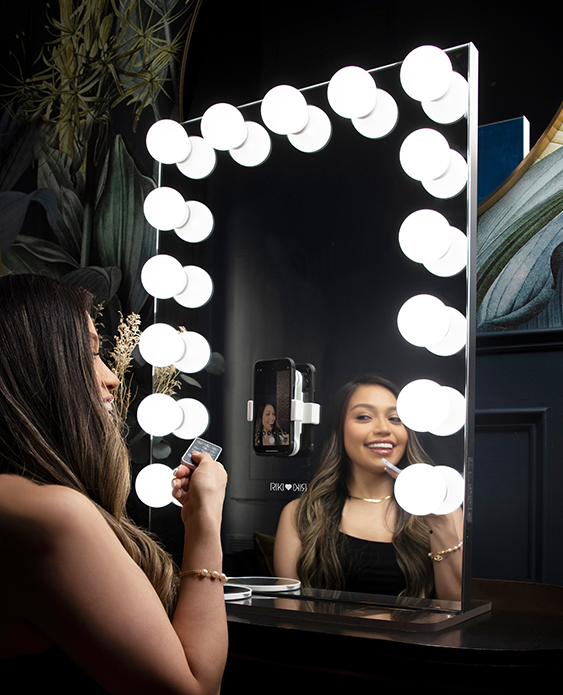 Gigantic Hollywood mirror with dimmable warm and cool HD LEDs