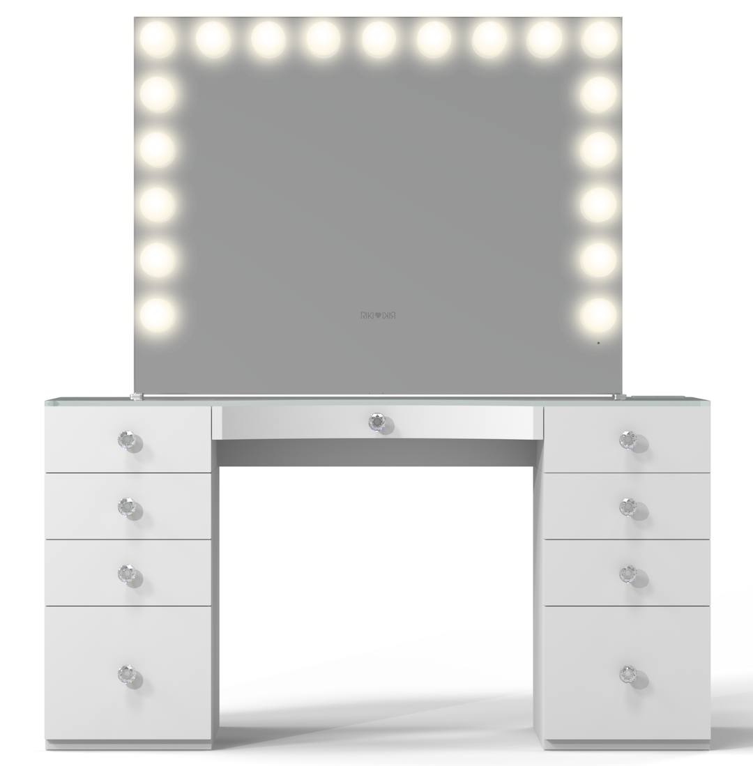 Achieve perfection with the RIKI Hollywood Mirror, a luxurious upgrade from Impressions Vanity and SlayStation tables.